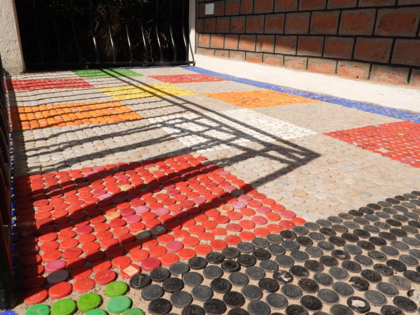 Plastic Bottles House Entebbe Exterior photo